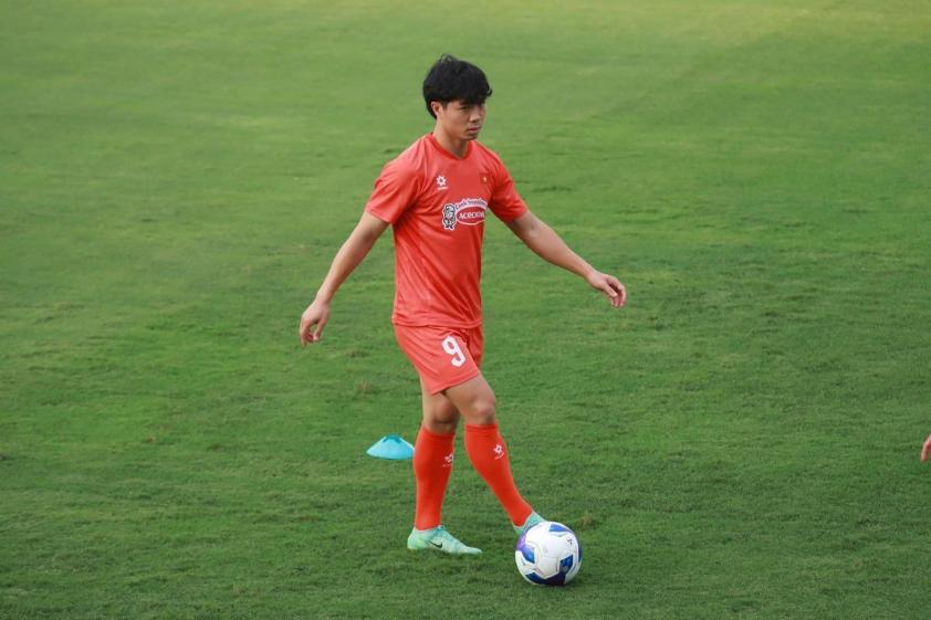 Công Phượng cũng không có phong độ tốt trong khoảng thời gian gần đây