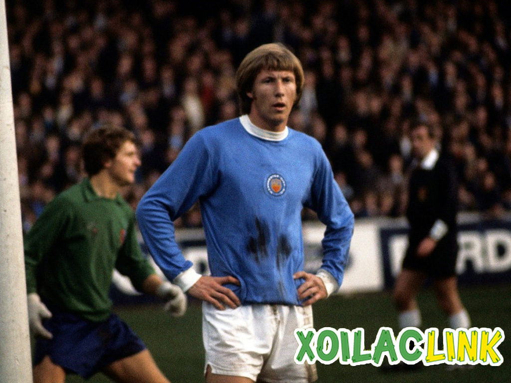 huyen-thoai-man-city-colin-bell